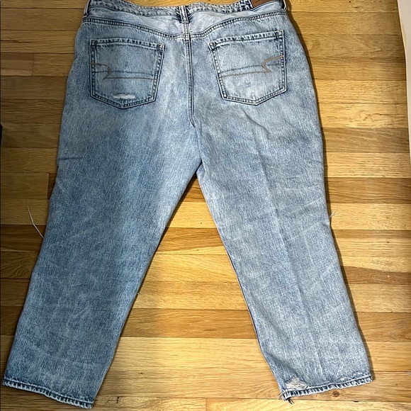 American Eagle Outfitters Blue Boyfriend Jeans Distressed Casual - Picture 6 of 6